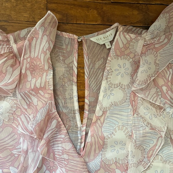 Ted Baker Siela Abstract Print Ruffle Blouse | Size 1 - Picture 8 of 9